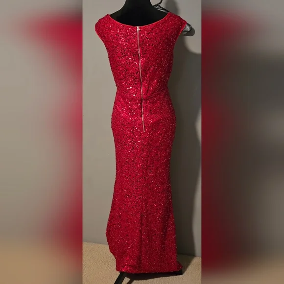 Madam Uniq Formal Dress #679 NWOT - Picture 3 of 11